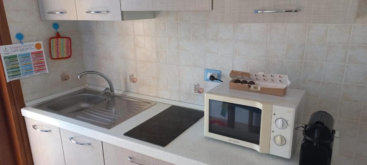 Fronte Mare Attico Indipendente Ed Esclusivo Con Terrazza Panoramica Apartment Изола Роса Екстериор снимка
