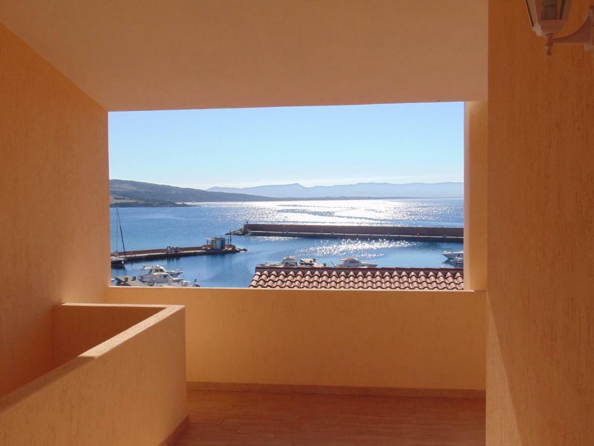 Fronte Mare Attico Indipendente Ed Esclusivo Con Terrazza Panoramica Apartment Изола Роса Екстериор снимка